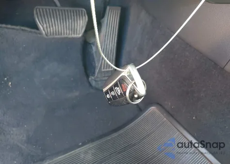 2015 Hyundai Genesis 3.8 из США, поврежденный, VIN KMHGN4JE8FU063281